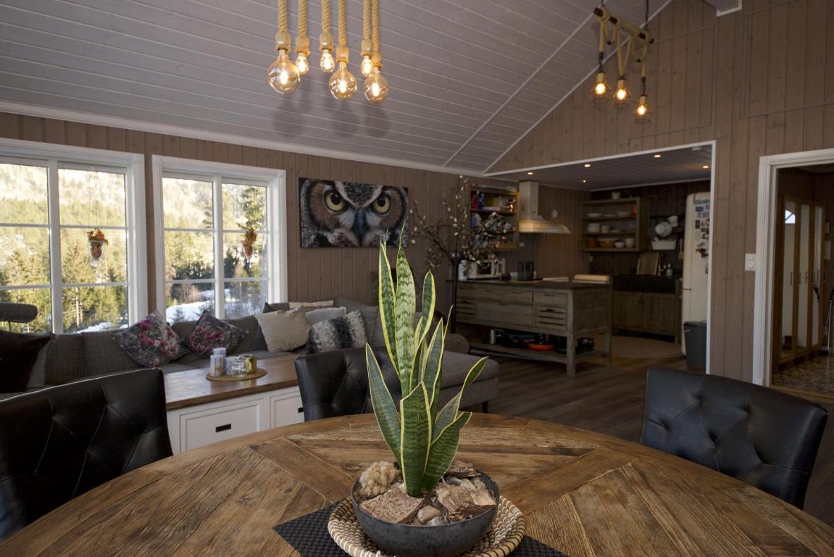 Panorama Cabin- Jacuzzi Available October 2025-May 2026 Lona Exterior photo